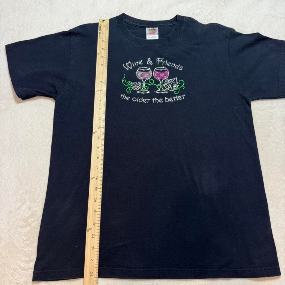 wine and friends t-shirt - Picture 5 of 5